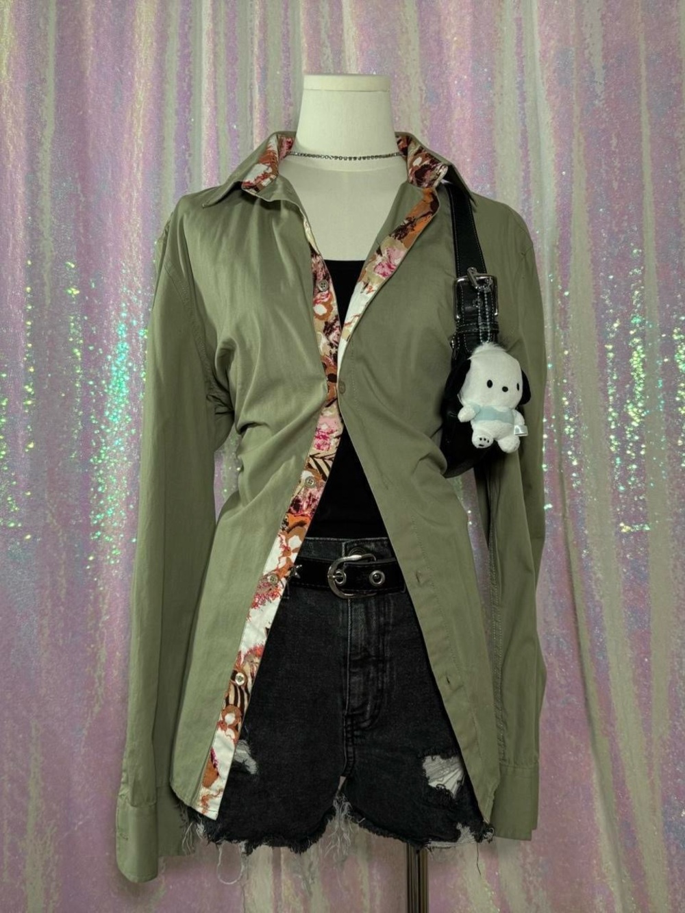 French Connection Olive Green Button-Up w/ Pink Floral Accents ★彡